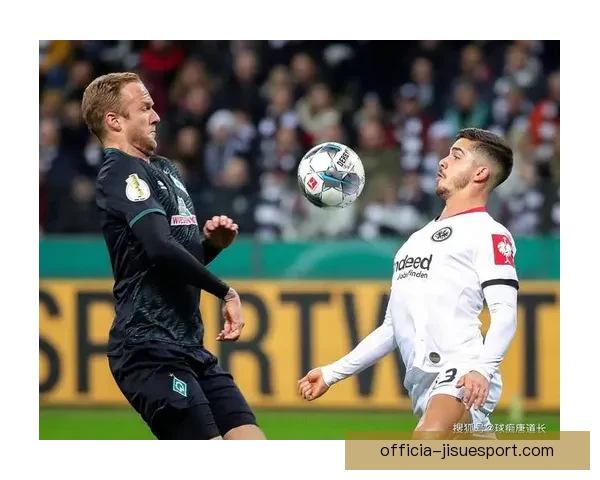 班加0-1帕涅韦日斯精彩赛事回顾与球队表现分析