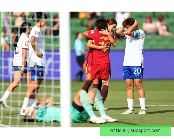 狼队女足小胜西布朗维奇女足全场激战夺三分